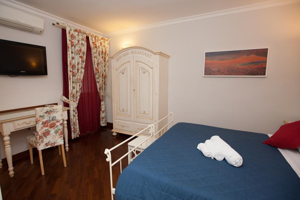 Hotel Ausonia Naples Luaran gambar