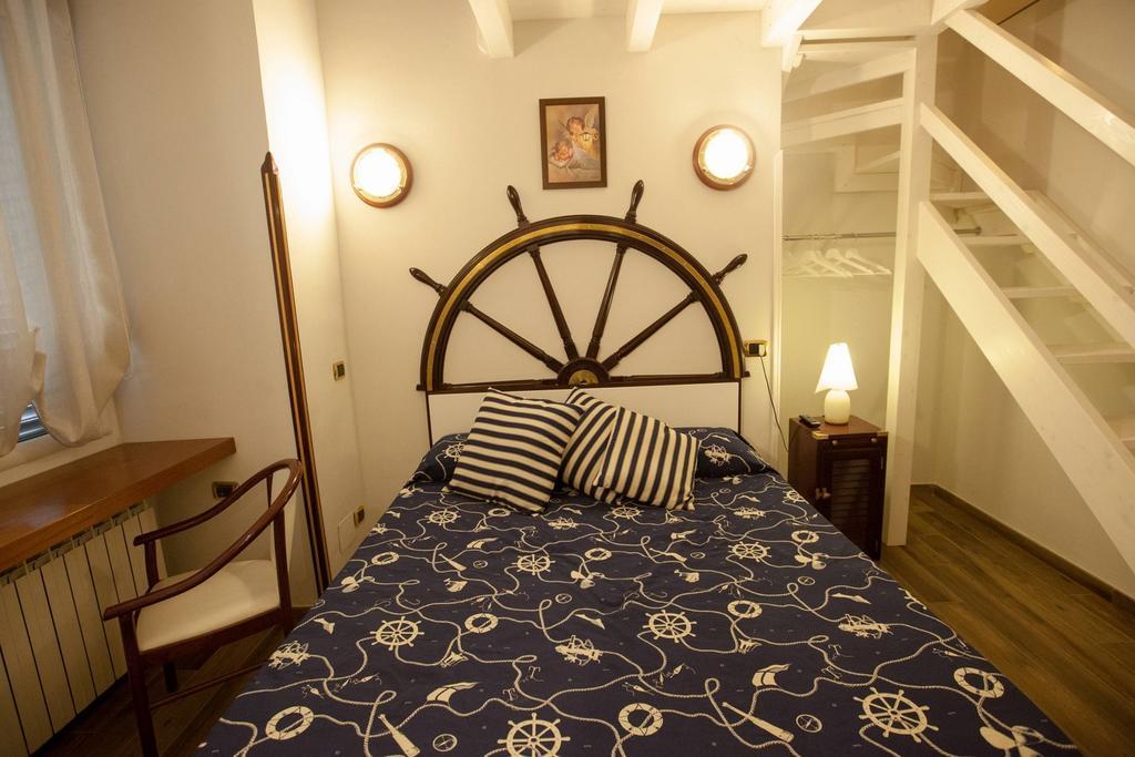 Hotel Ausonia Naples Luaran gambar