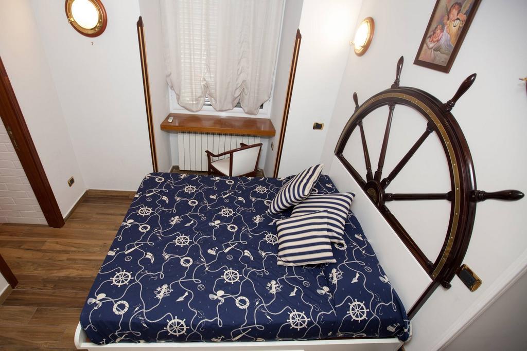 Hotel Ausonia Naples Luaran gambar