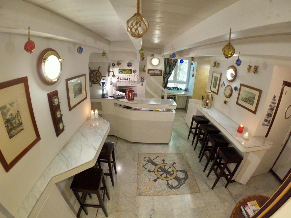 Hotel Ausonia Naples Luaran gambar