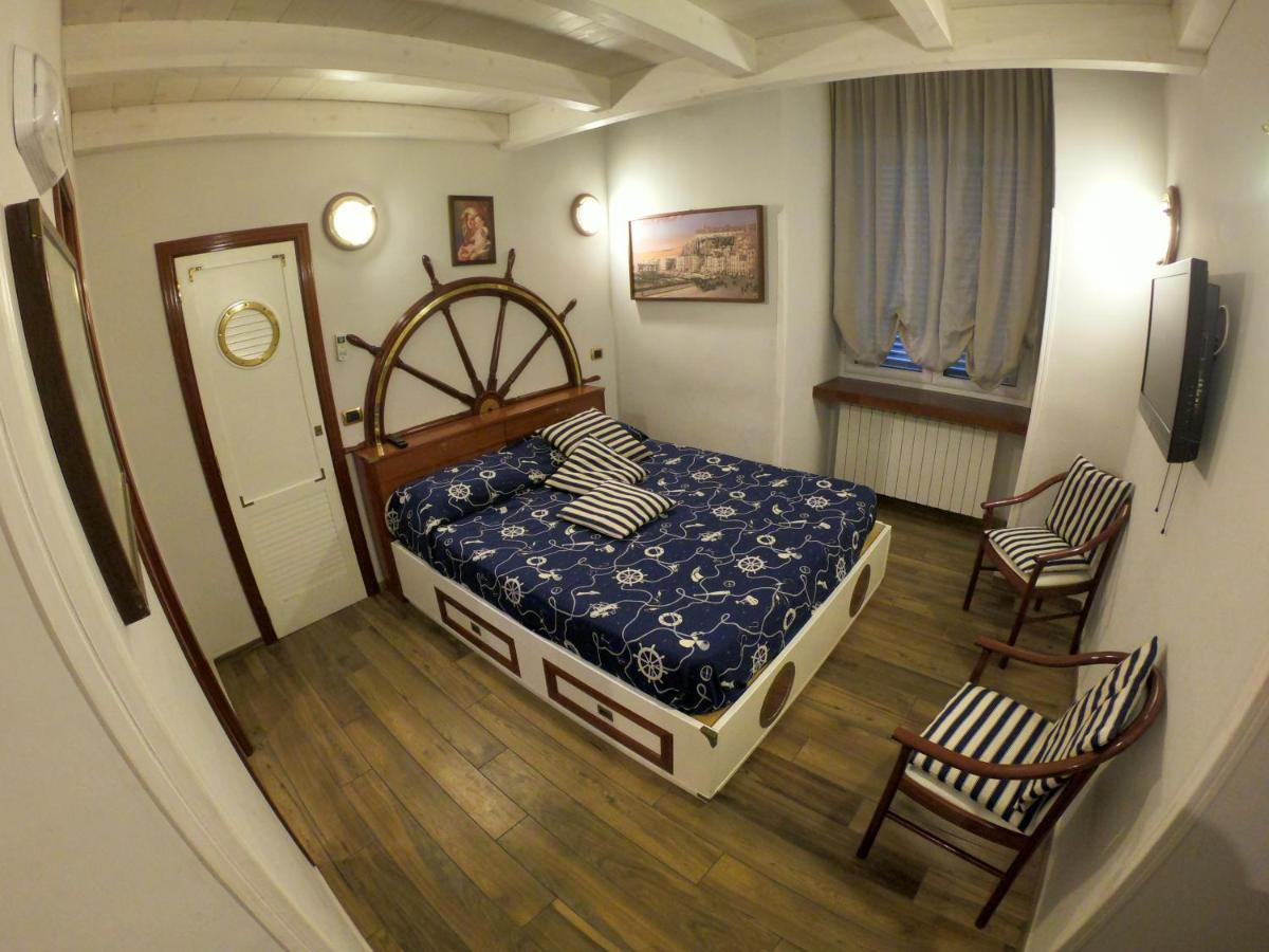 Hotel Ausonia Naples Luaran gambar